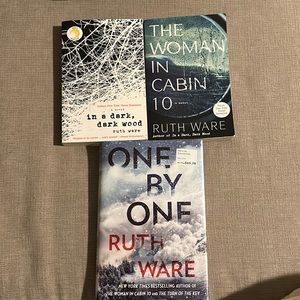 COPY - Ruth Ware book bundle two paperbacks and one hard cover